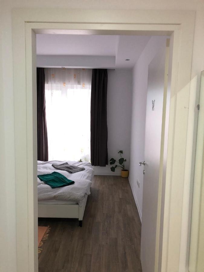 Dora High Life - North Apartment Stefanestii de Jos Ngoại thất bức ảnh